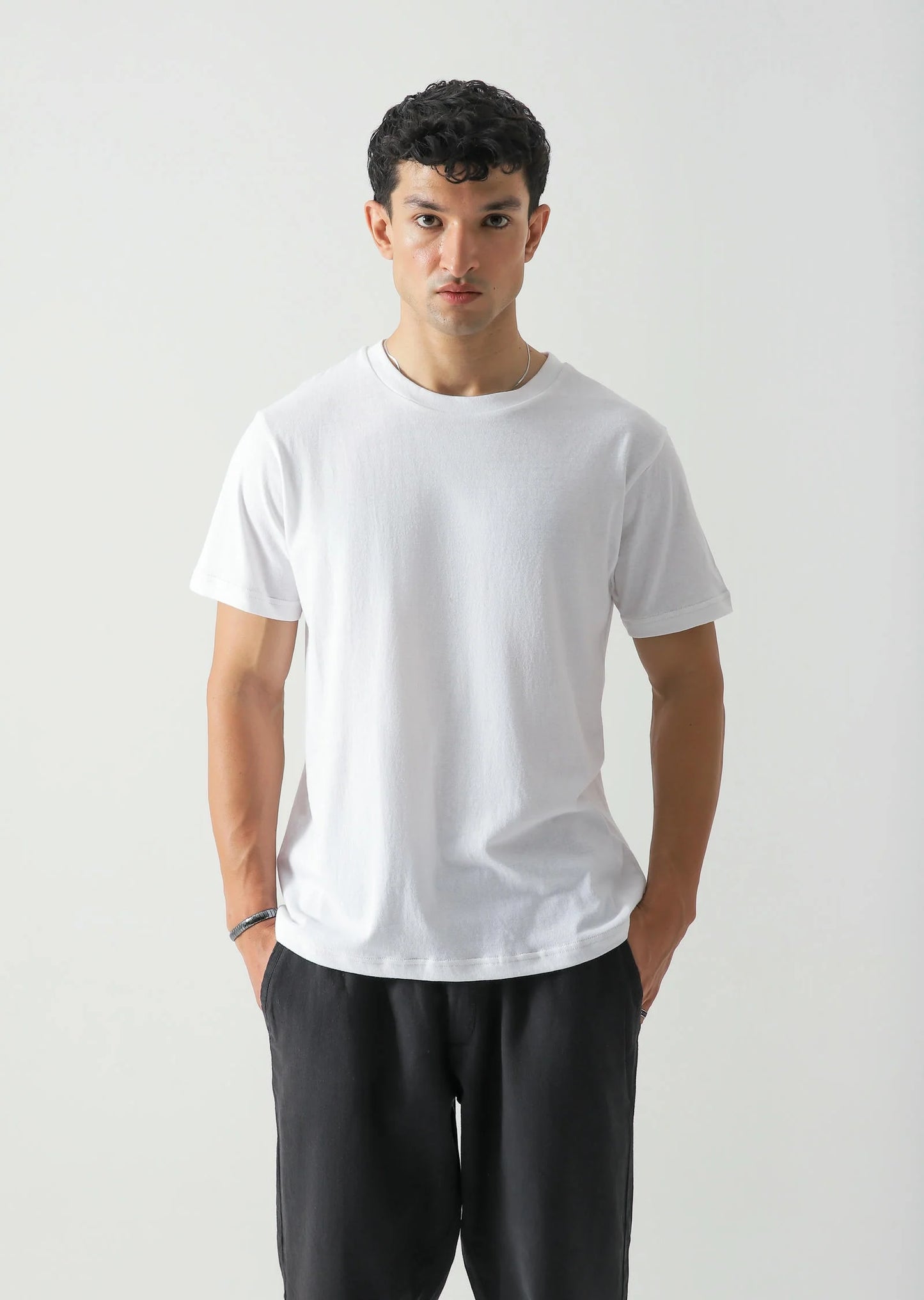 ZAHFAAS Regular Fit Tee (white)
